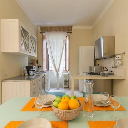 Borgo Pio - Quite And Spacious Apt روما المظهر الخارجي الصورة