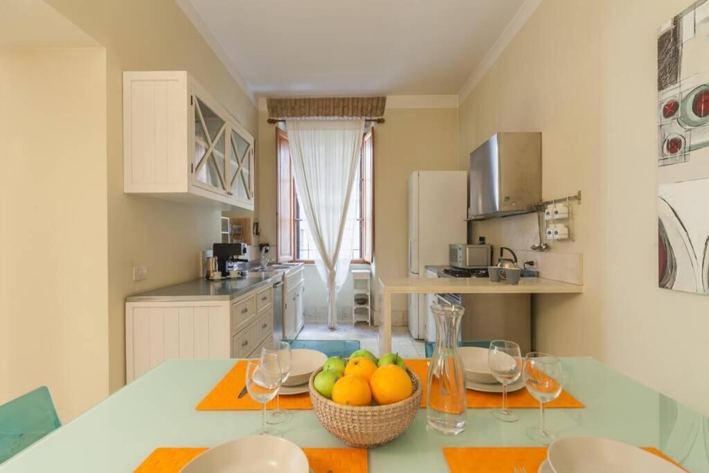 Borgo Pio - Quite And Spacious Apt روما المظهر الخارجي الصورة